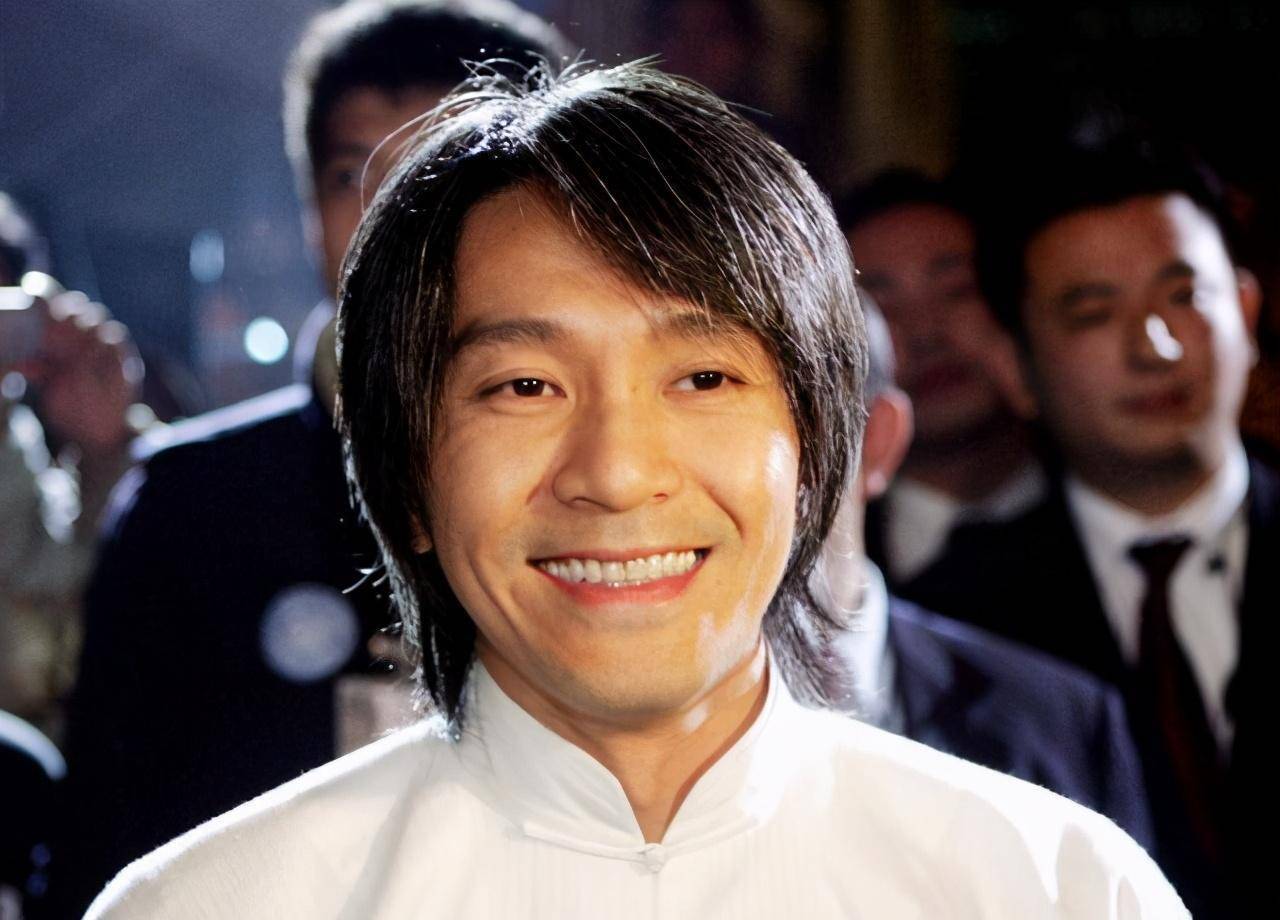 《审死官》幕后冷知识,周星驰不是男主首选,那一年是星爷的天下_电影