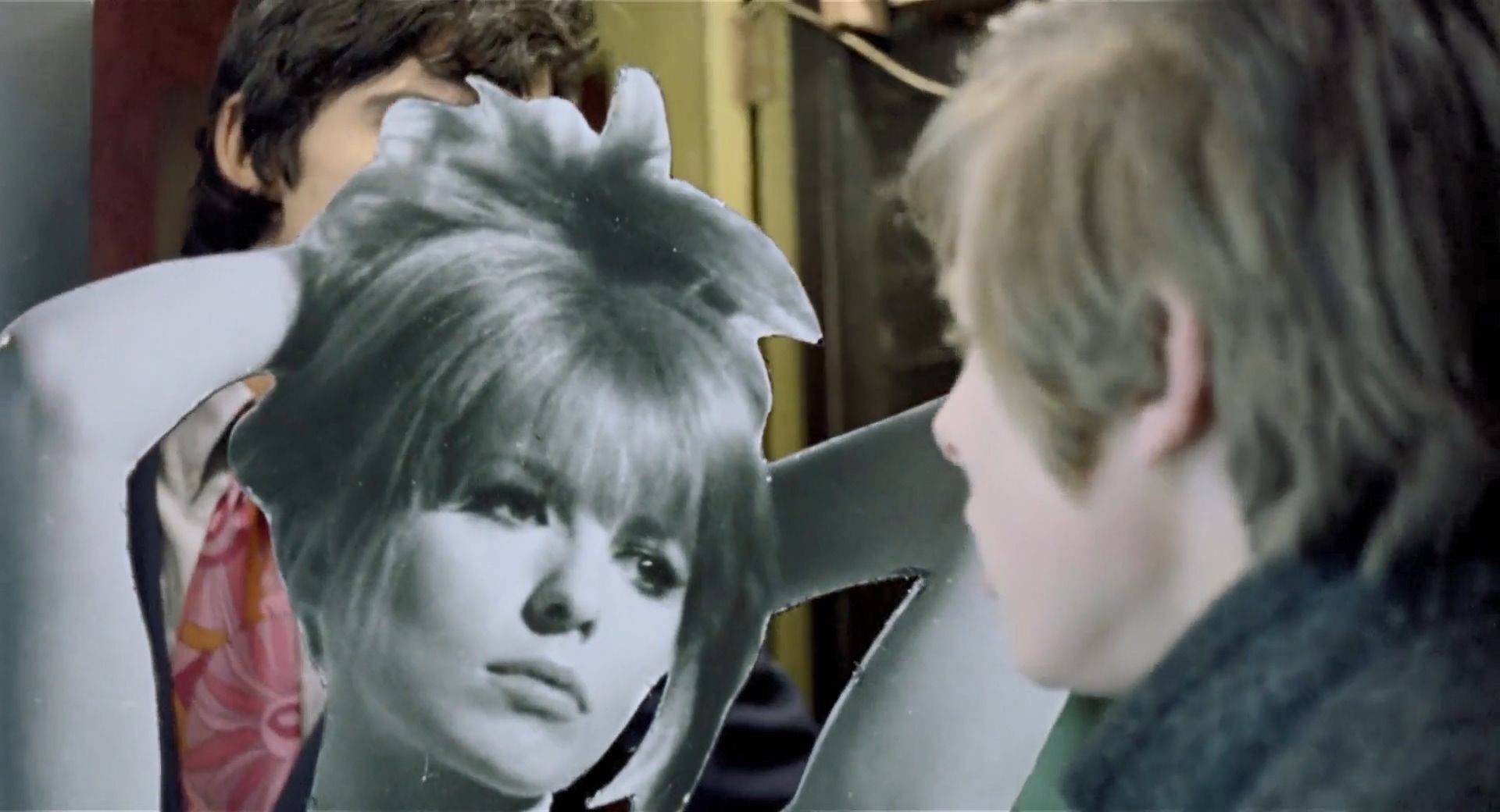 少男与拜金女的浴室春情,经典爱情电影《早春》