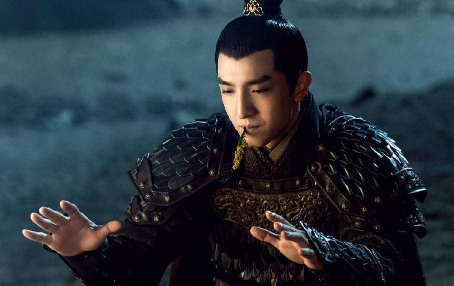 成名前,金瀚拍普法栏目剧演瘸子,"为了生活"太现实!_郑业成_失业_辛鹏