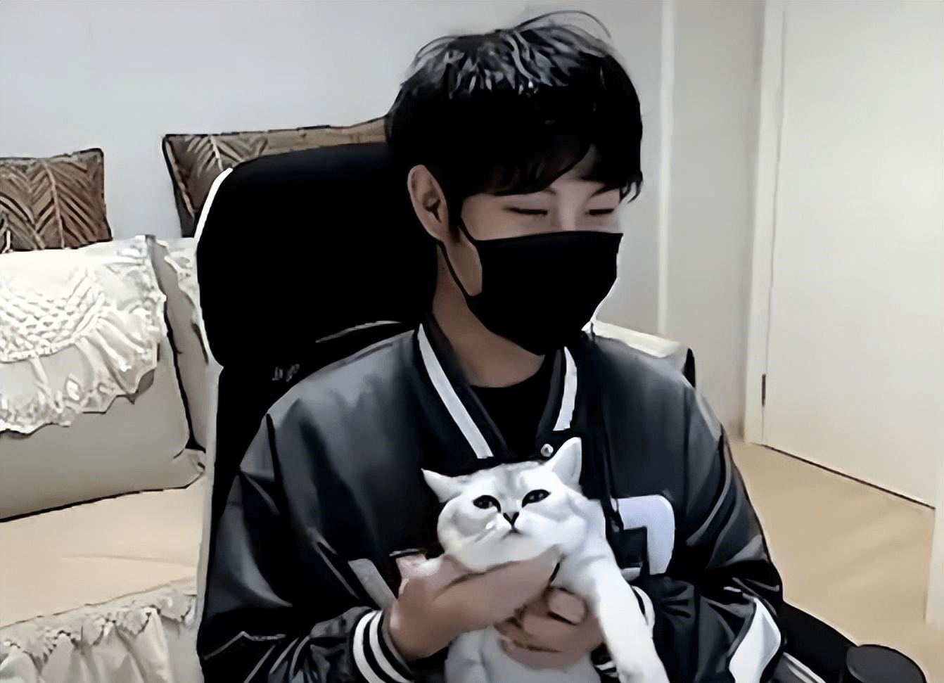 陆左爆料可杰不参赛原因,身体是一方面,不想输给北慕才是真原因_队友