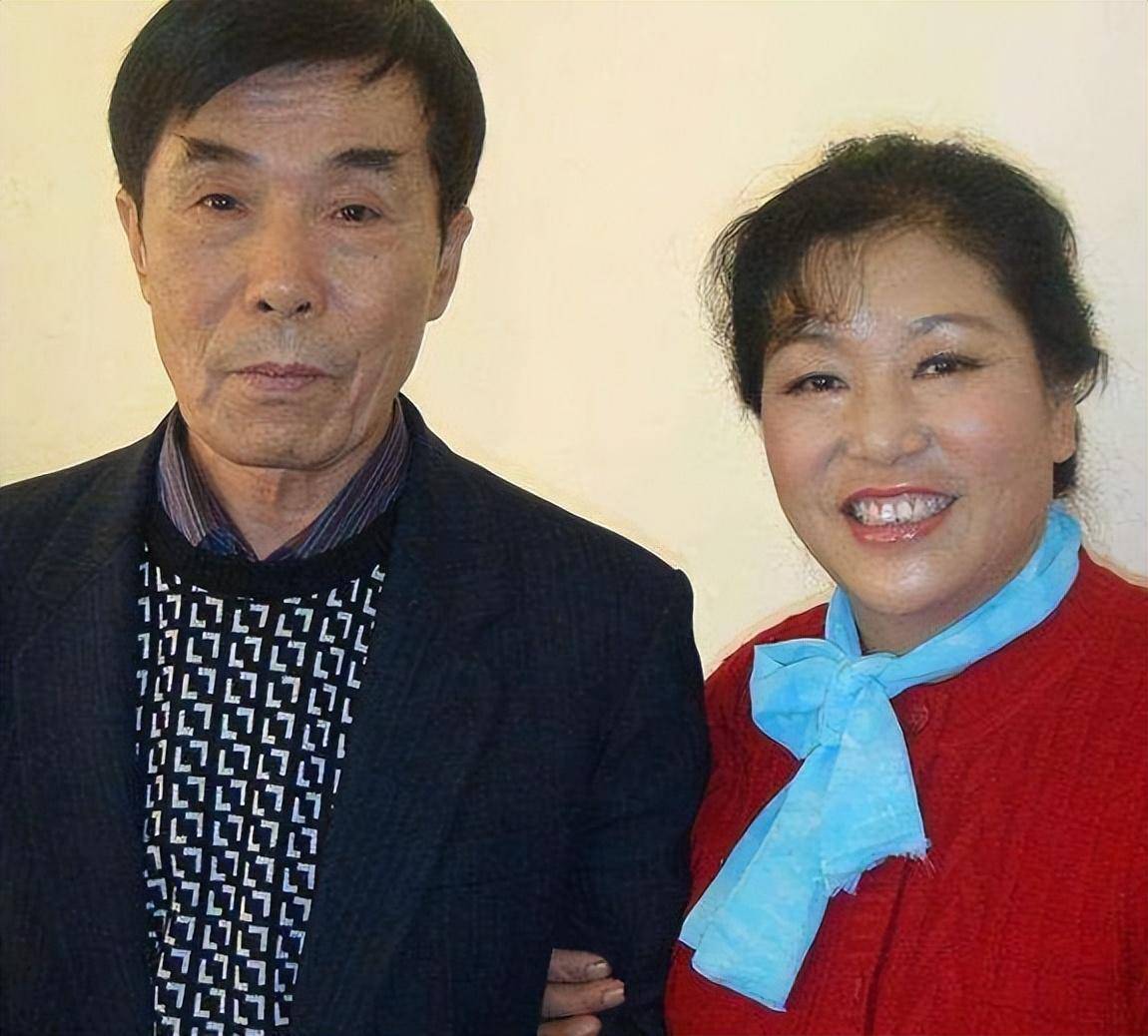 虽然进了城,但张艳茹跟何庆魁都没有工作.