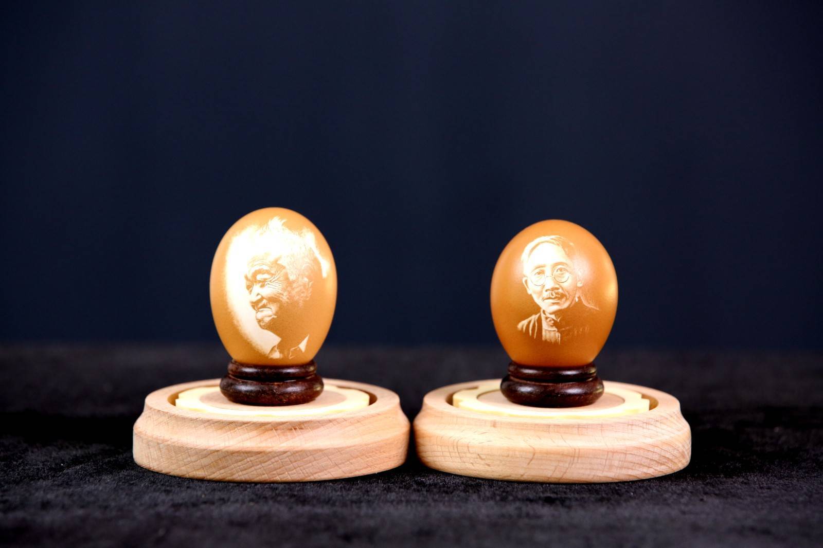 银奖作品《鱼跃龙门》 张建梅.《伍悦·敦煌飞天》 许建强.