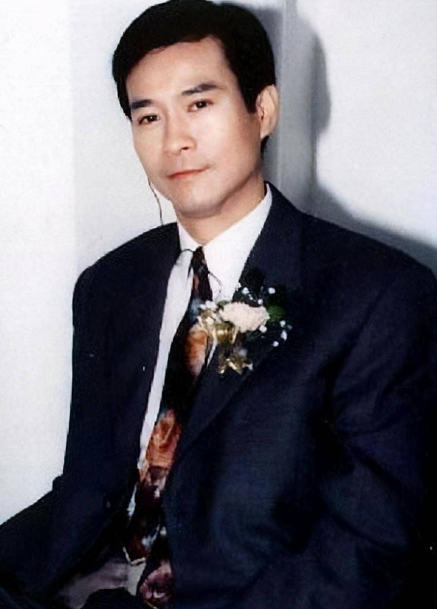 郑少秋:三次婚姻,二婚"肥肥"沈殿霞,婚内不忠诚小17岁官晶华_森森