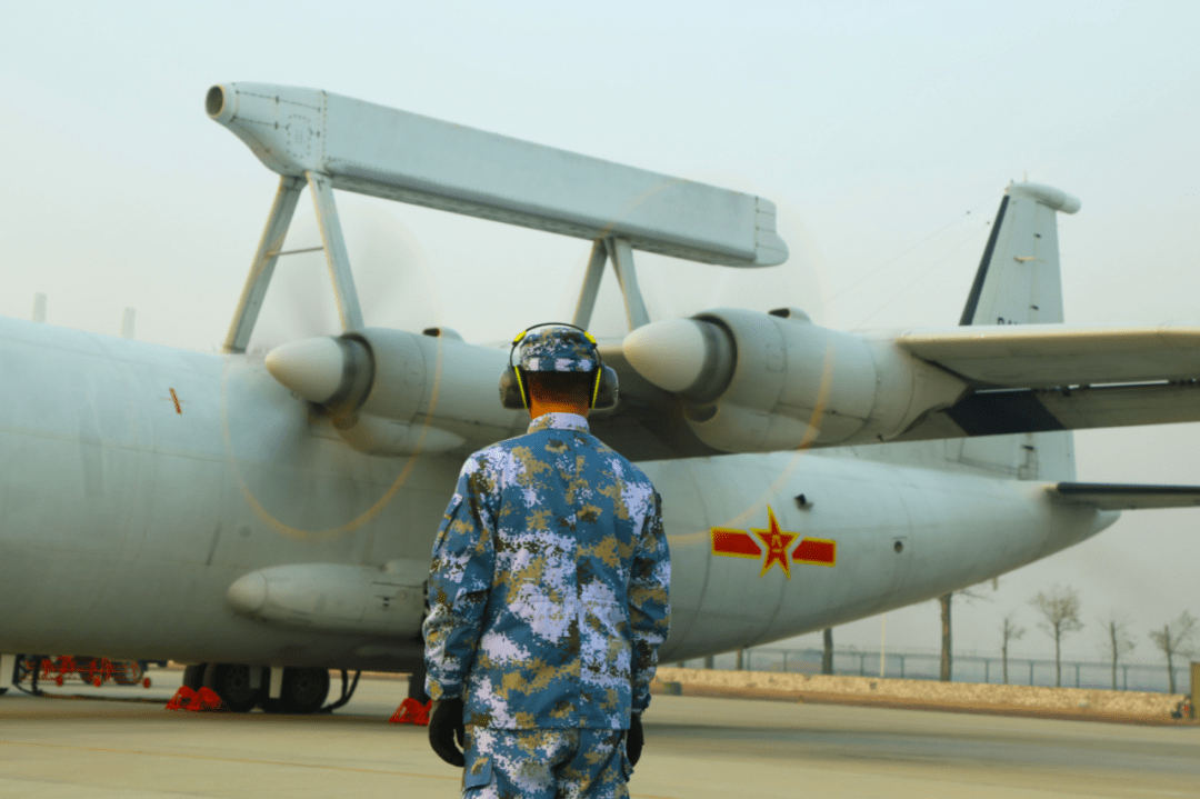 "军援朝鲜"引发网友争议!朝鲜空军真正需要中国提供哪些武器?