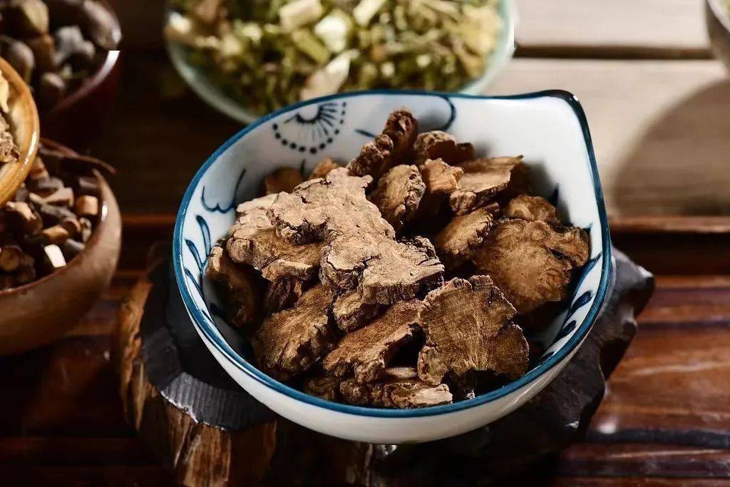 中药介绍 | 川芎加一物活血行气,祛风止痛,还是胸闷头痛的克星!