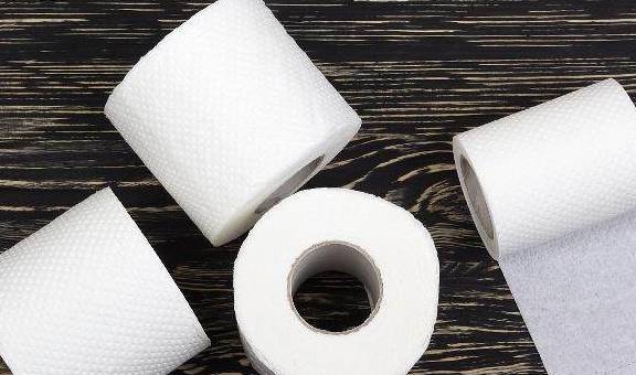 2,不勤换内裤有人在进行小便之后,都会把残留的尿液或分泌物沾在内裤