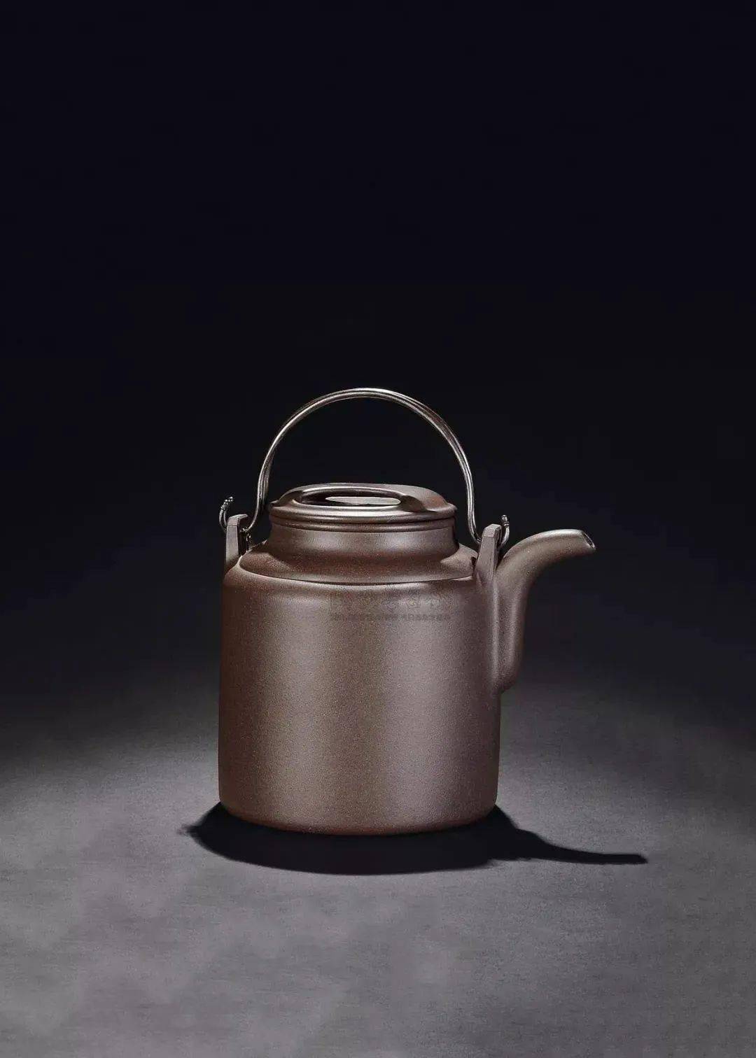 洋桶壶销南洋最早,销泰国最多,故取名"洋".