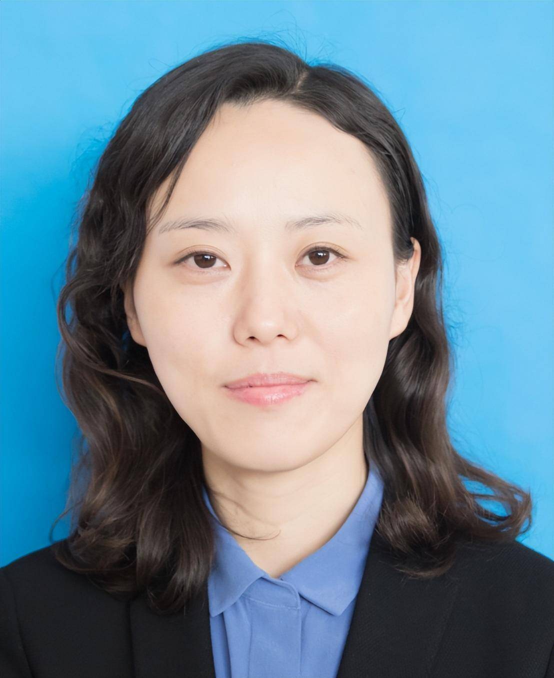 "美女贪官"金英丽覆灭记:靠颜值,广交男友,疯狂敛财