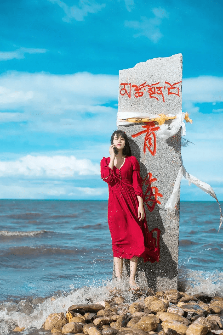 青海湖,一半花海,一半美女_姑娘_湖水_环湖