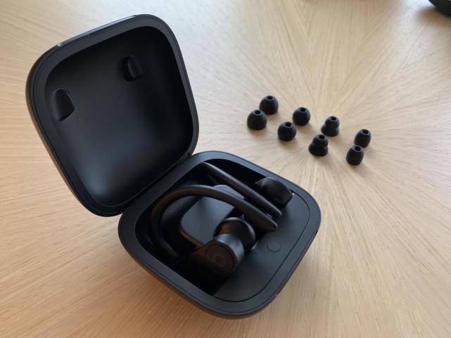 十大跑步运动耳机品牌排行榜,值得推荐的六款运动耳机