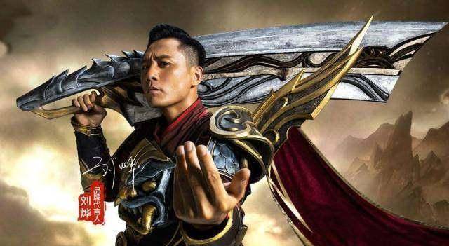 每次看刀明星手里拿的大刀!我都能笑几分钟!