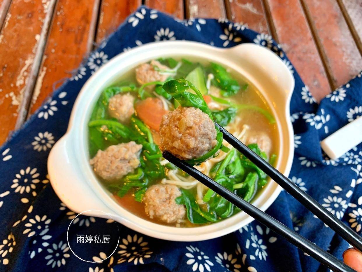 天冷了,记得给家人常做4道滋补汤,做法简单营养高,暖胃又驱寒_汤汁