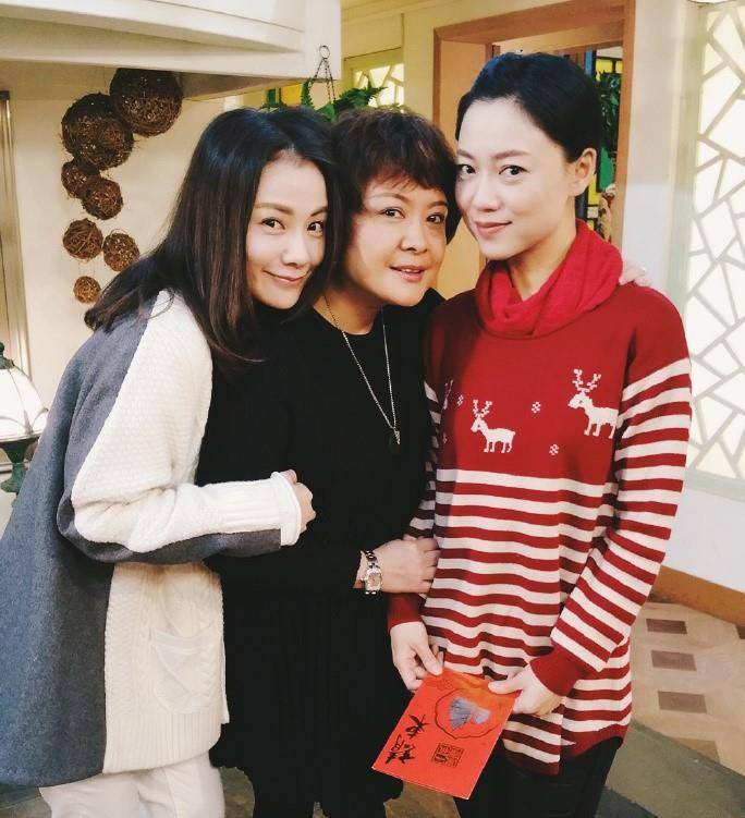 康枝子,为读书暂离剧组,学业有成回来当导演_何文茵_康祈耀_黄菲