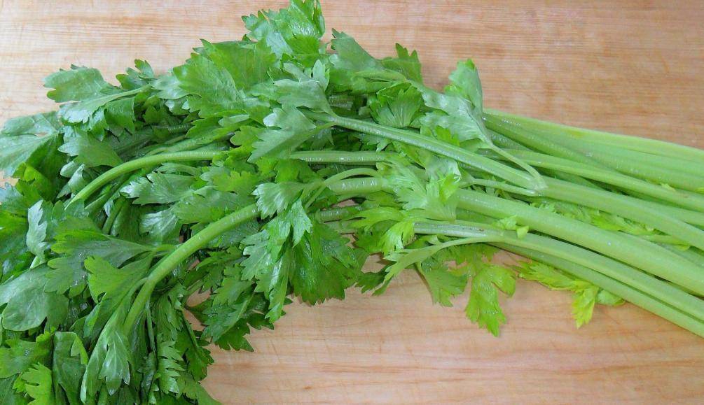 排名第一的"降酸王"被发现,并非芹菜,坚持吃,或会远离痛风_尿酸_降低