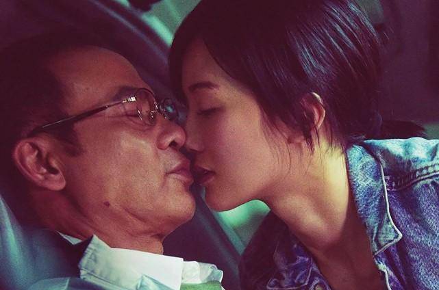 幕后那些事,刘德华因病错失商机,一分钱片酬都没有_邱礼涛_电影_风格