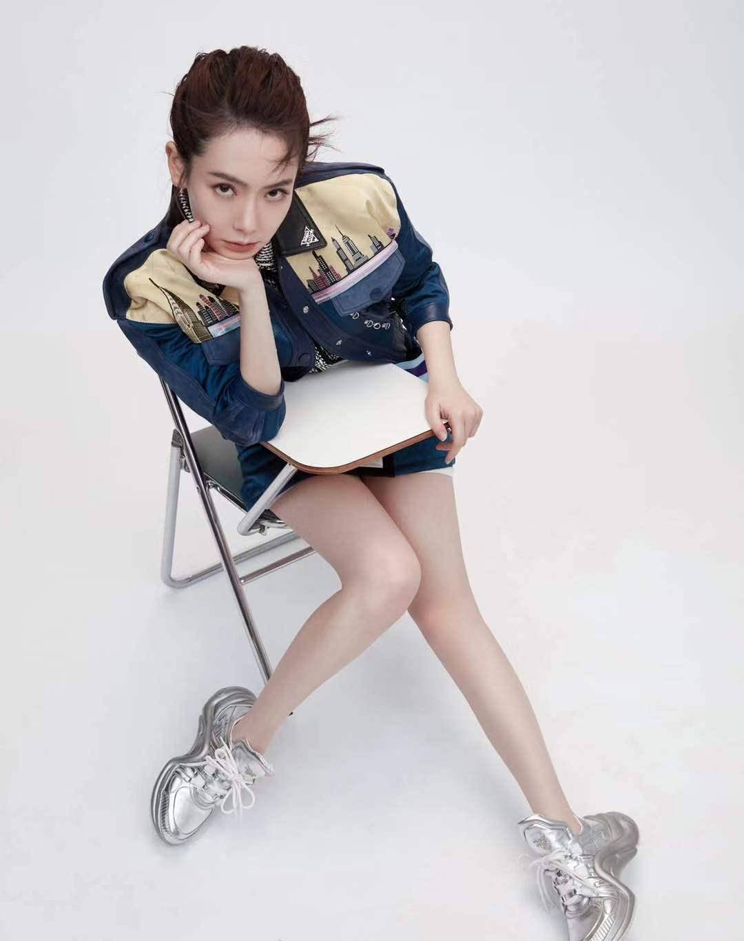 戚薇李承铉大秀时尚,"泰迪装"也是手到擒来,爱了爱了_外套_身材_气质