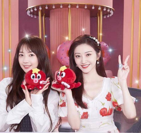 景甜同框像个邻家小妹,头一次觉得大甜甜如此的美丽_古力娜扎_相貌