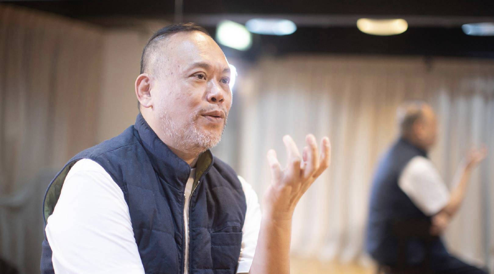 曾获大台挽留,开出降薪10元条件_邱万城_表演_高层