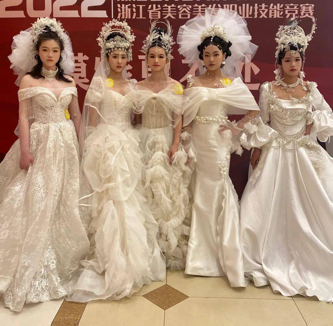 夺冠!我区这位教师在省美容美发职业技能大赛中获"金蓝领"称号