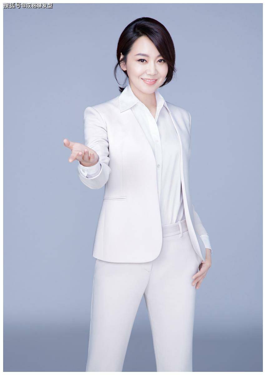 瘦身成功后闫妮衣品开挂!