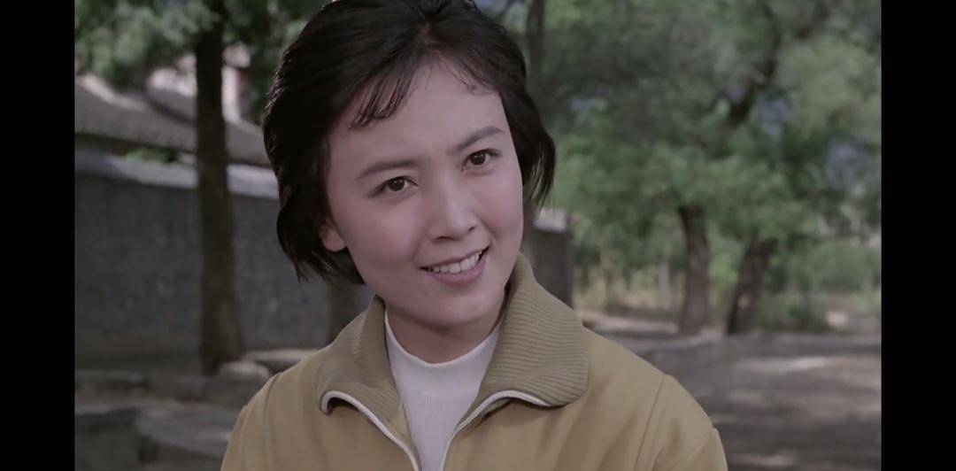 甜美,朴素,还有干练——电影《车水马龙》里的赵静形象赏析_影片_人物