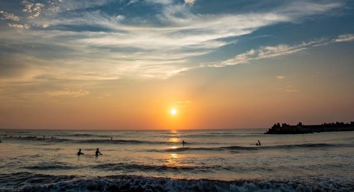 今年冬天,乡镇经销商能“博一把”取暖家电市场吗?-家电圈官网