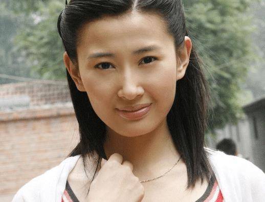 吕夏中戏毕业却不红,演角色不讨喜被人烦,实则十分有实力_女明星_作品