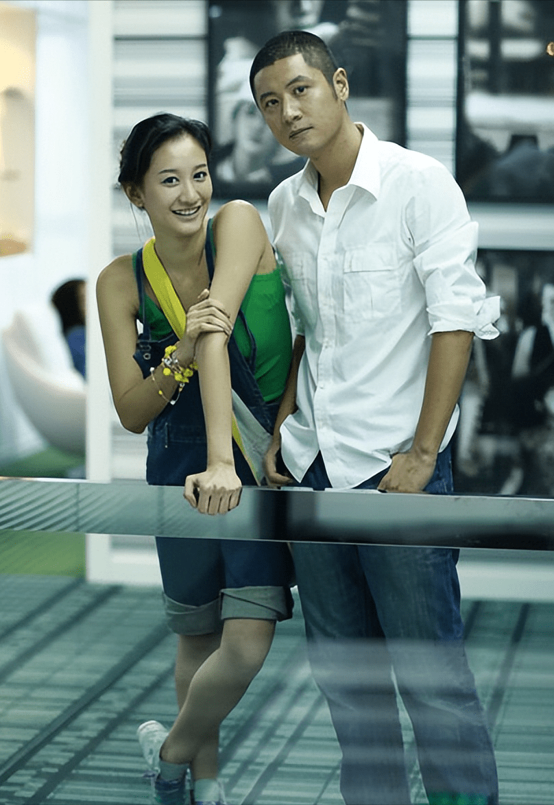 赵宝刚捧不红,出道12年不火,曾泳醍到底在追求什么?_舞蹈_工作_毕业