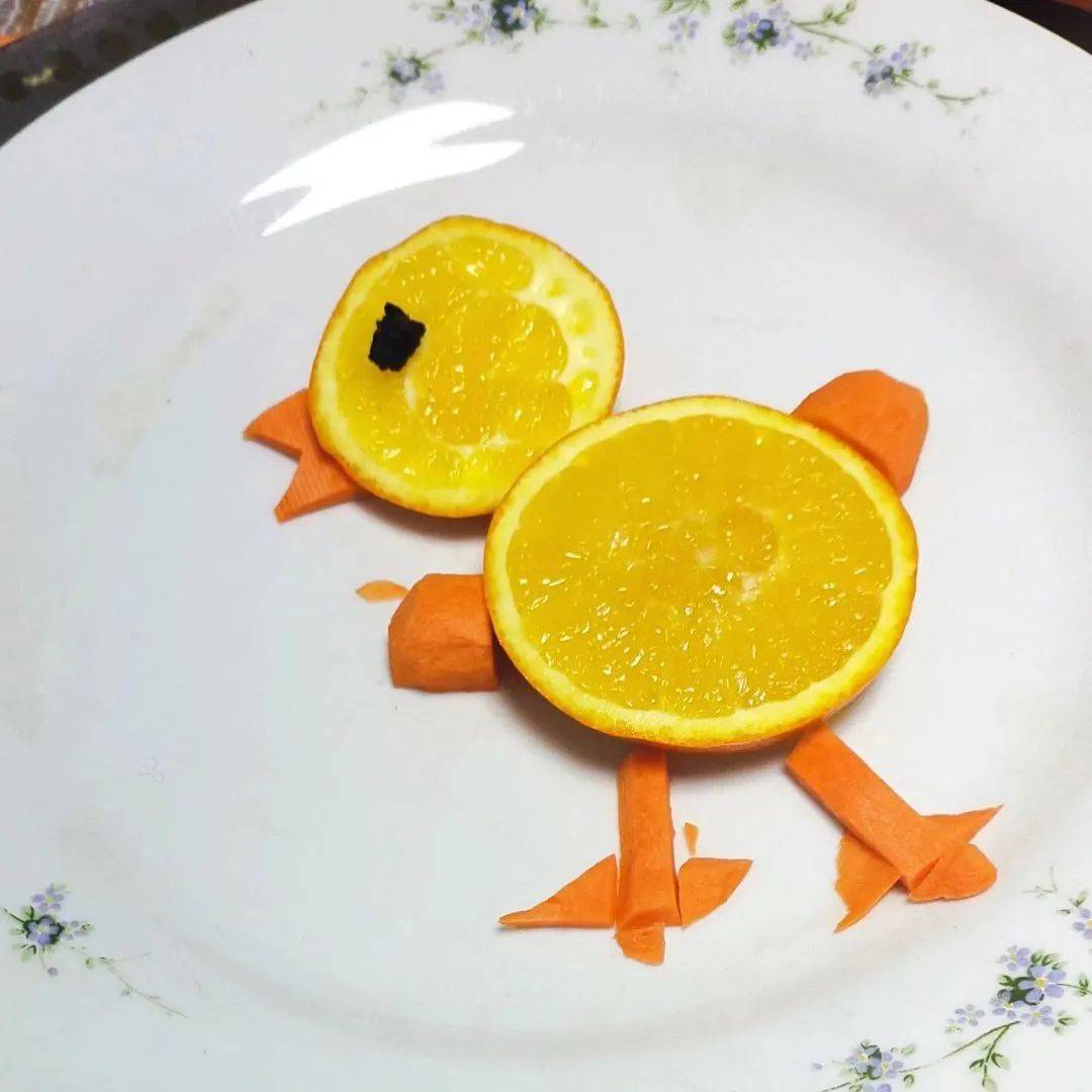 【diy时刻】安平志臻小黄人们自制创意水果拼盘,不输星级酒店餐饮雕花