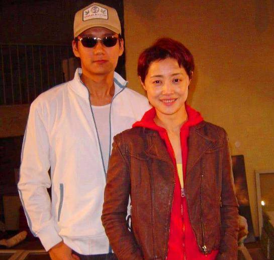 53岁刘蓓感情坎坷,三婚再嫁前夫,继子是当红男星张若昀_张黎_婚姻