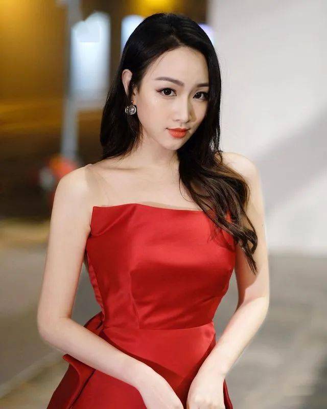 恭喜,tvb小花黄子桐自爆医学硕士毕业!