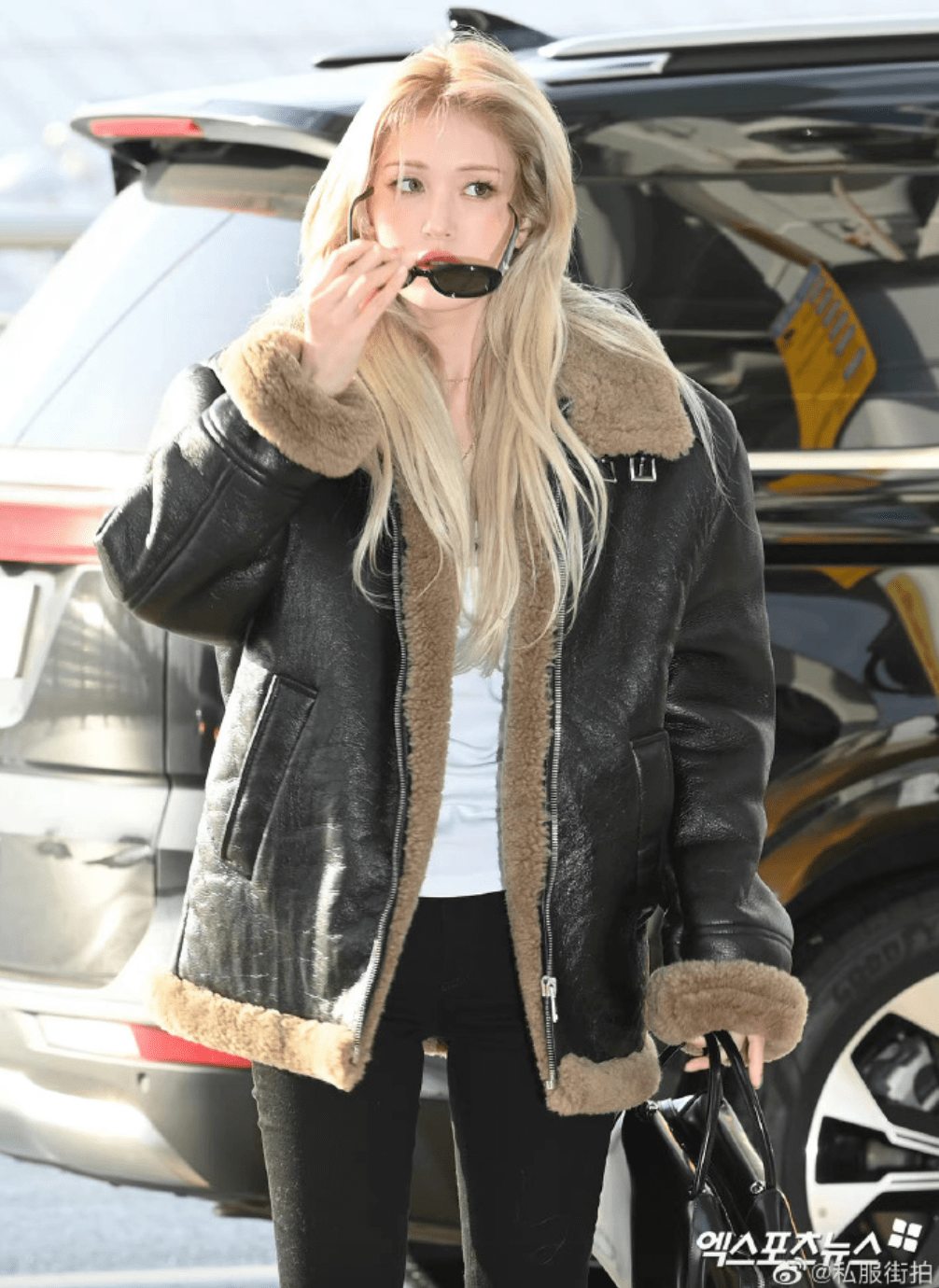 全昭弥mama典礼主持引争议,欧美风的反面教材?_somi_舞台_风格