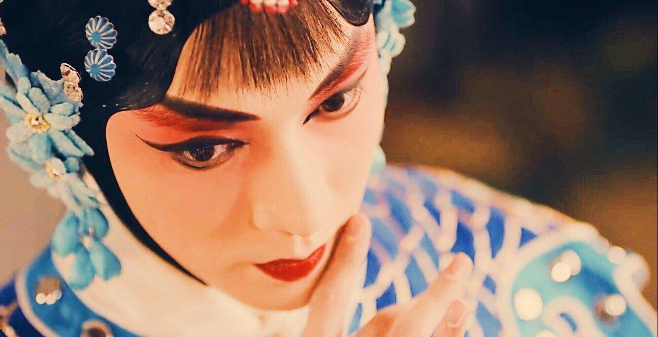 国潮风盛行,"富贵相"景甜京剧扮相惊艳来袭,但最后却输给了他_张艺兴
