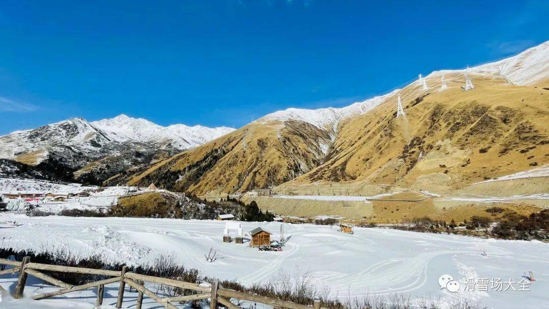 的北川羌族自治縣境內的國家aaaa級旅遊景區—九皇山景區後山雲寶頂