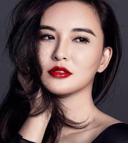 莫小棋出山,称蔡徐坤将在25岁公开恋情_高云翔_预测_节目