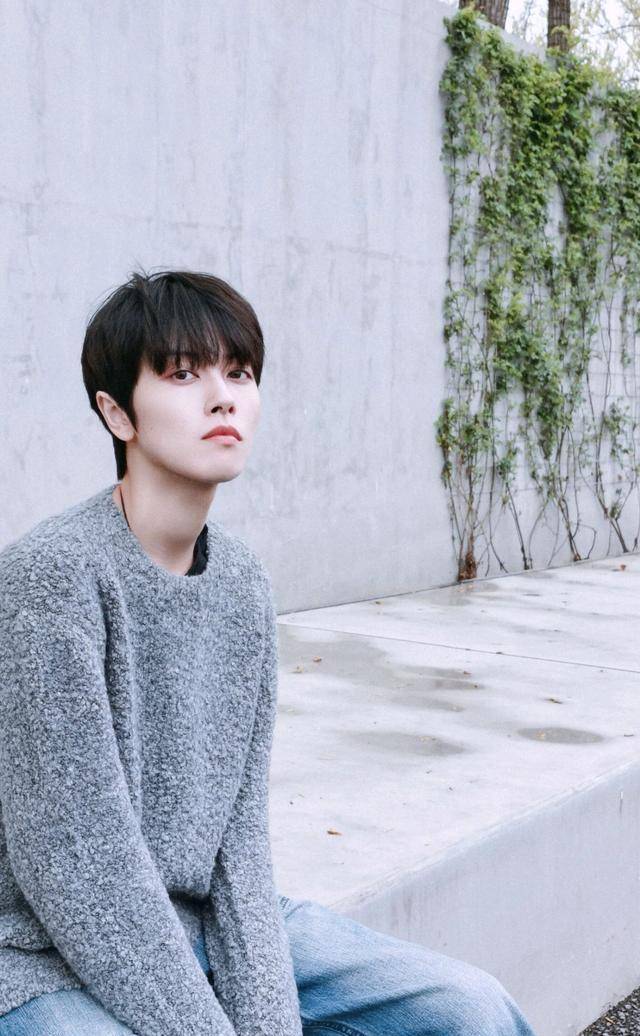 邢恩男装超帅气,女孩子帅起来就没男生什么事了,真的又飒又美_休闲