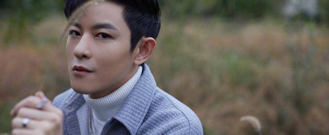 敖犬自曝与黑涩会美眉恋爱,被老板威胁封杀,棒棒堂假哭瞒天过海_公司