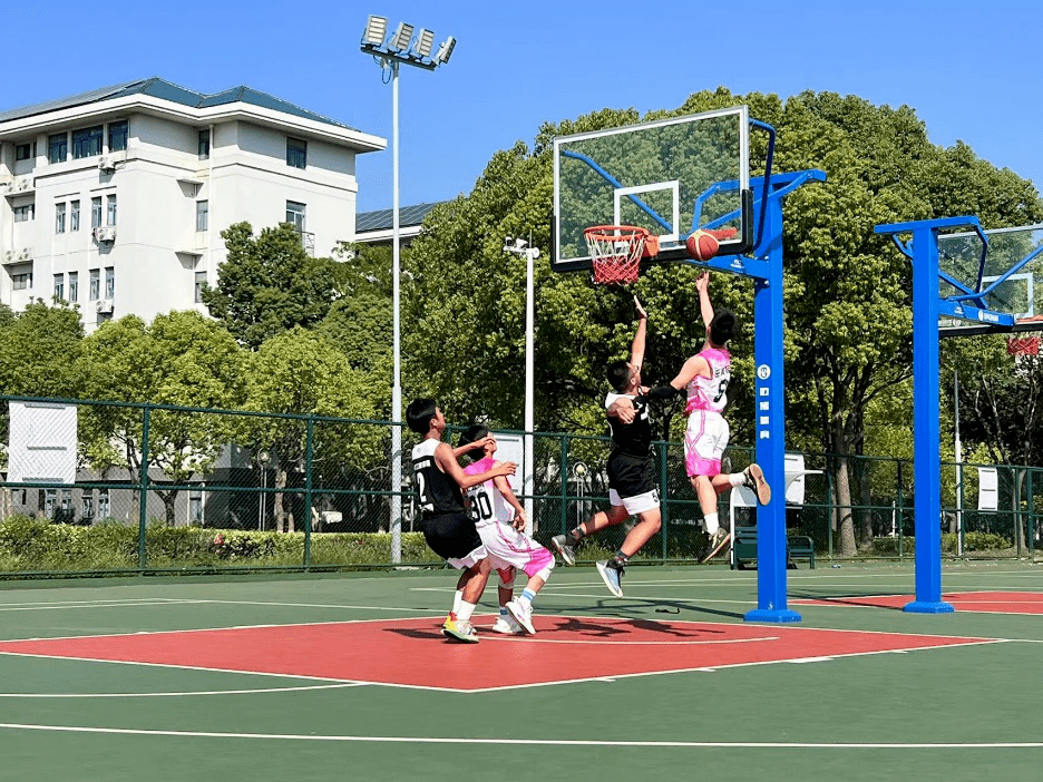 "弘扬拼搏精神,展现新生风采" 东南大学2022年"新生杯"体育联赛火热