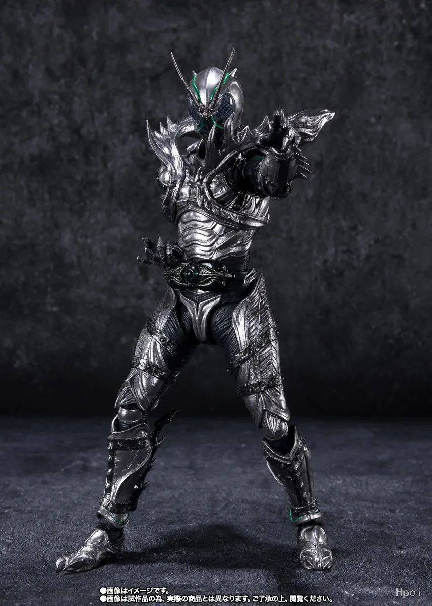 首先就是假面骑士blacksun的shf,其发售的价格是7150日元.