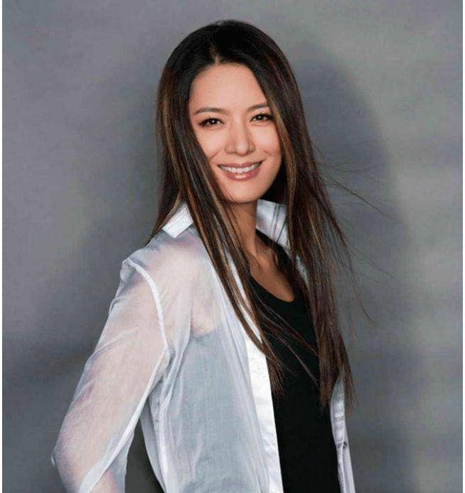 她曾是中国"第一美女",27岁嫁大15岁的男子,分手后靠种地为生_马艳丽