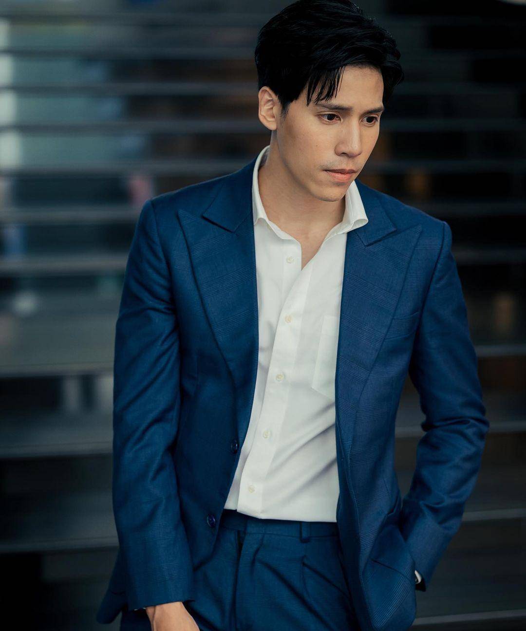 泰星jes:跟vill恋爱三年多了,我不知道自己算不算一个痴情的人_小烟