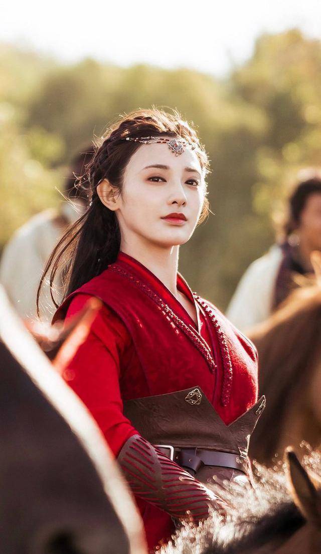 那些古装剧中的"绝世美人"刘亦菲赵丽颖杨幂,谁才是实至名归?