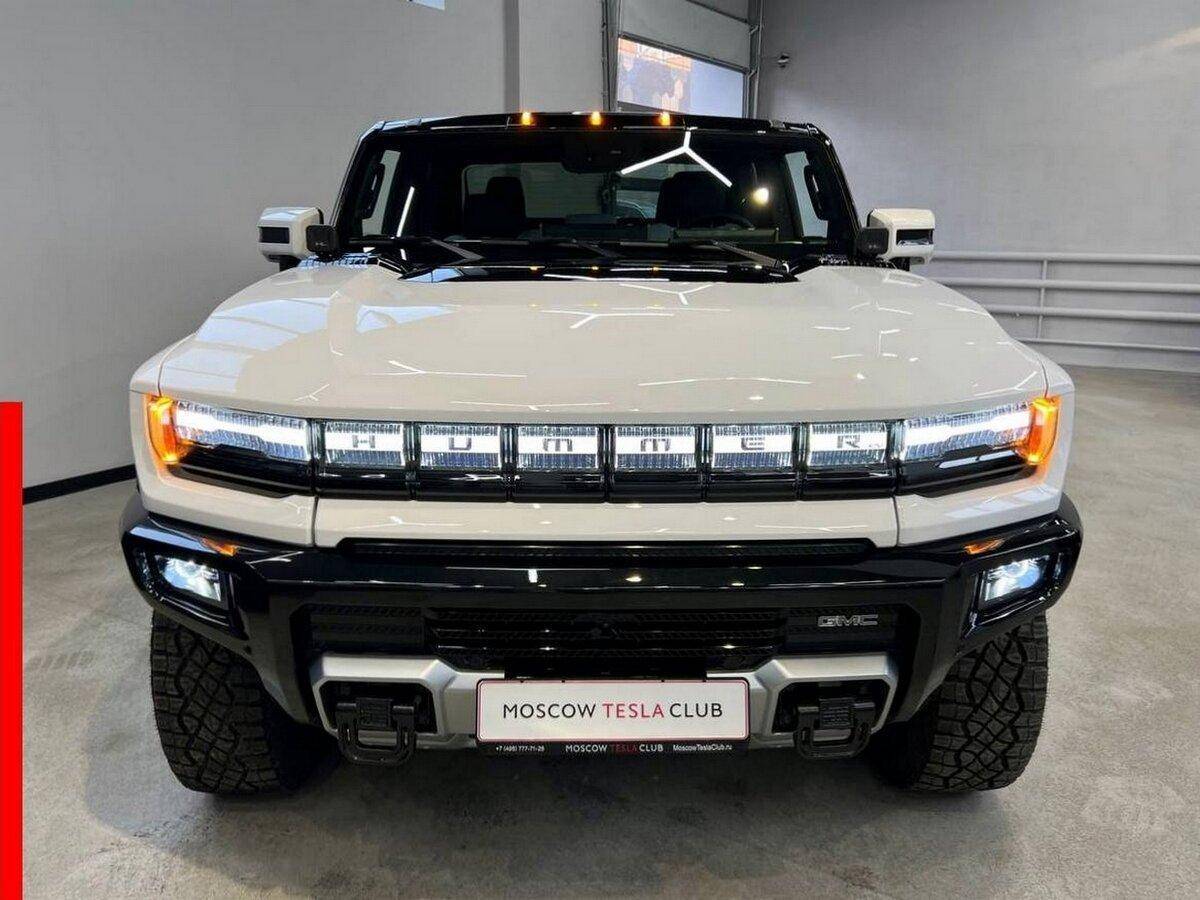 新一代“悍马”亮相，质感飙升，三电动机爆发1000马力，新潮霸气