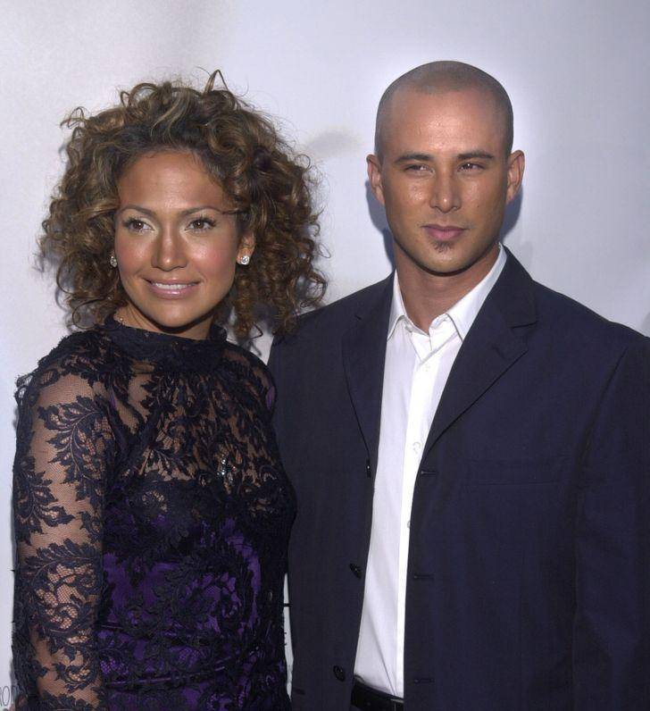jennifer lopez 和 cris judd:9 个月下边列出了 15 个最短的好莱坞
