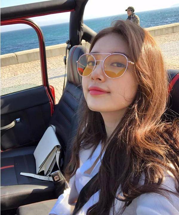 流浪者秀智新剧挑战超飒女特工,我却被她的发量圈了粉儿_头发_国家