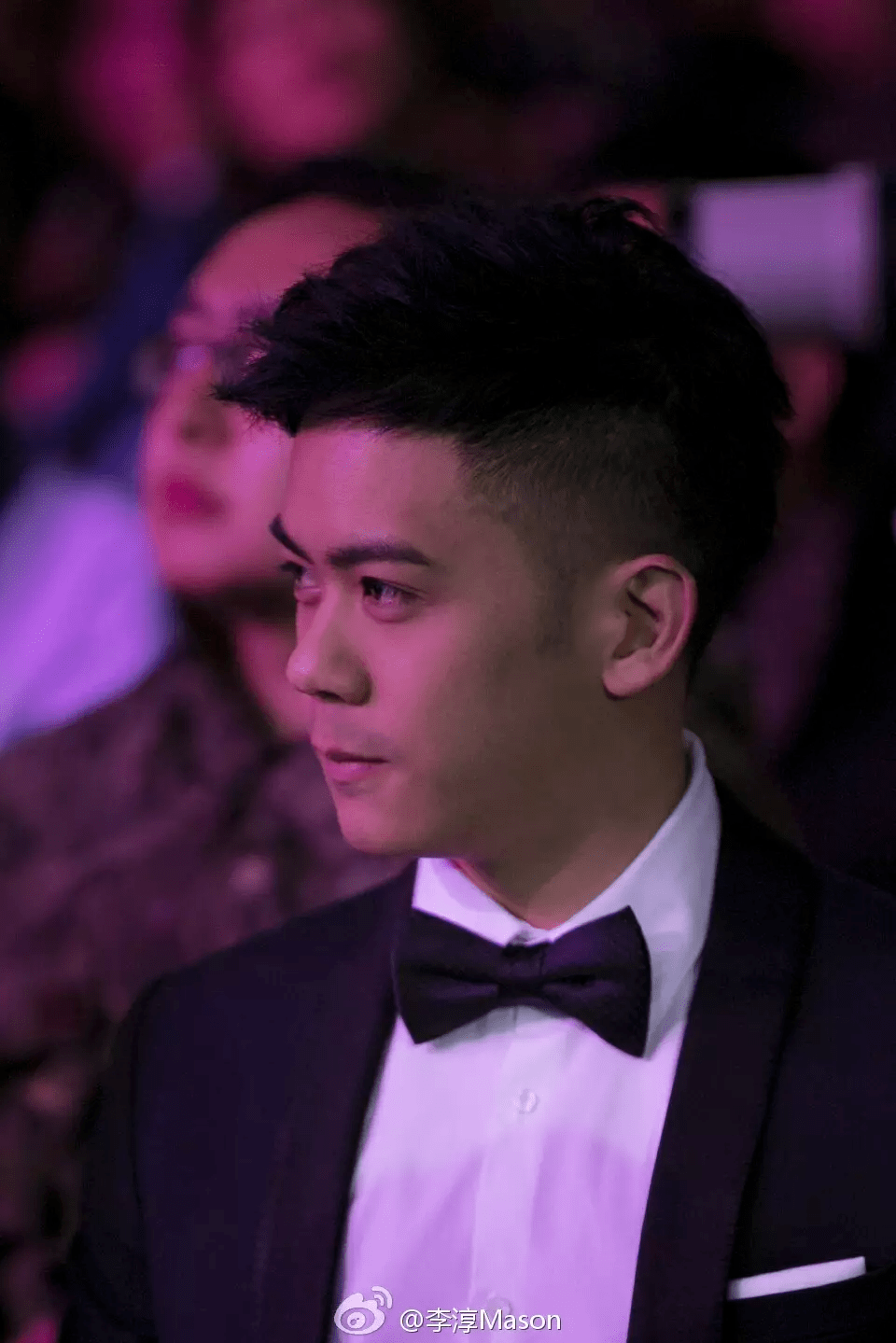 网友:"最丑星二代"也能捧?