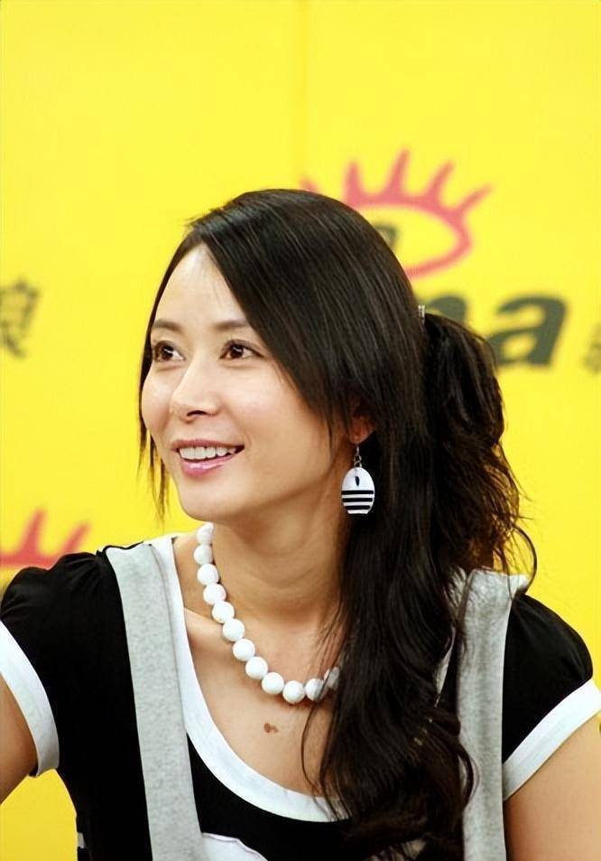 "塞娅公主"张恒,好看又好命,嫁圈外高富帅,现已成为全职辣妈_事业