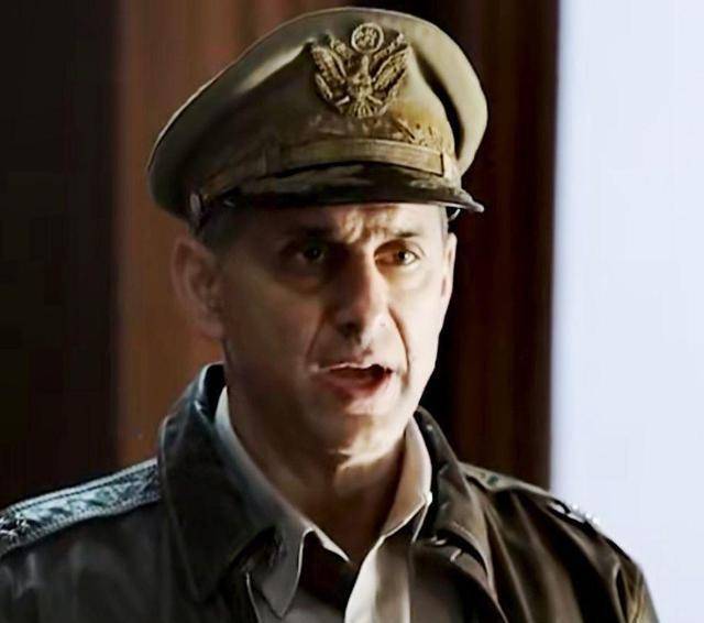 《跨过鸭绿江》李奇微角色演得很好?尊重对手不等于盲目吹嘘敌将