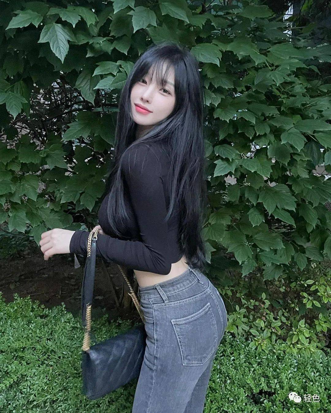 清新系小美女的凹凸有致身材_直播_人气_游戏