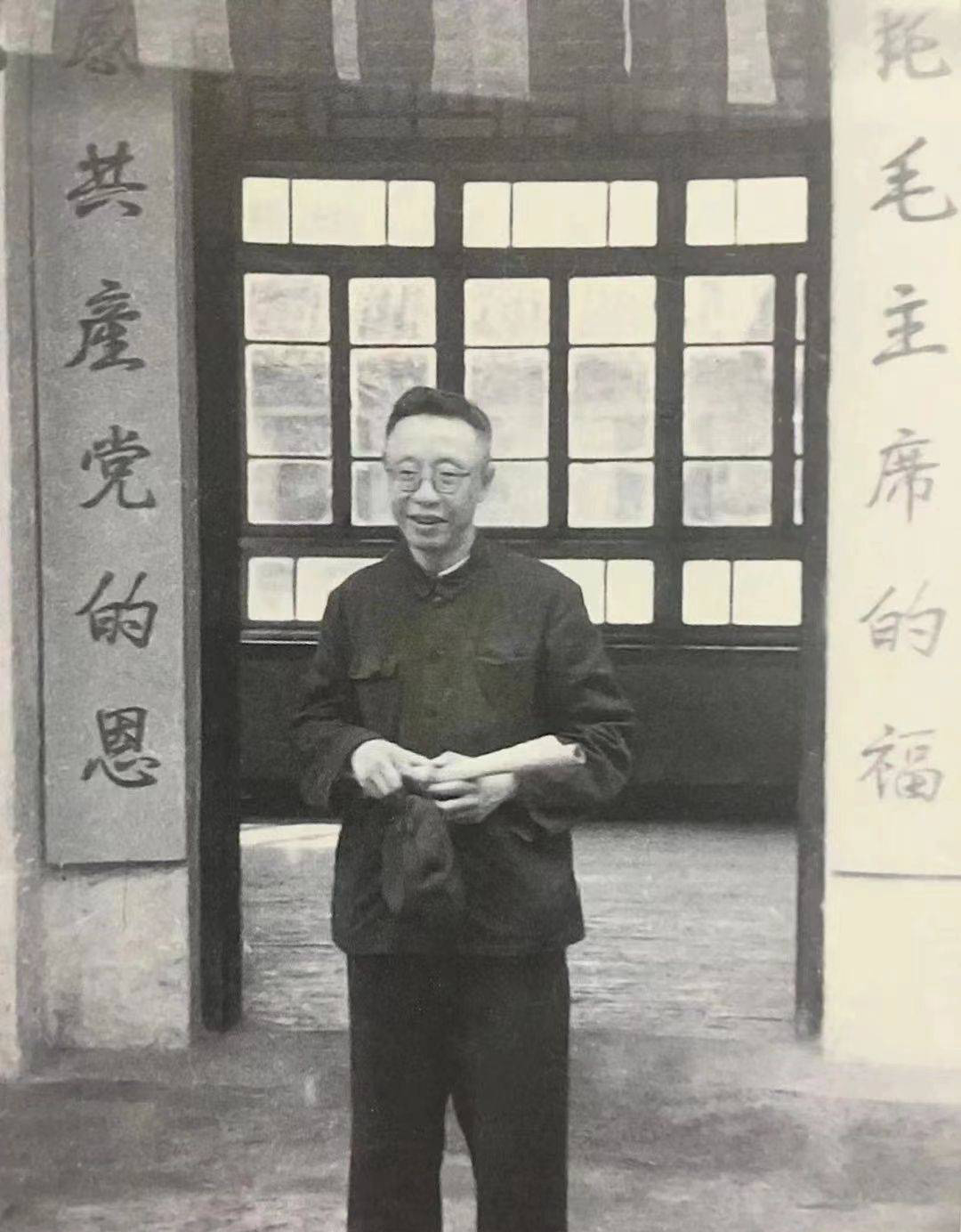 汪小菲皇族后裔图片